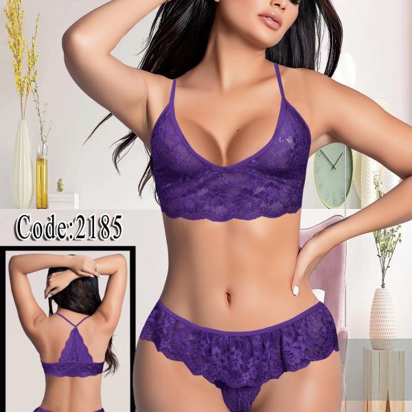 طقم برا+اندر دانتيل فتحة من الصدر