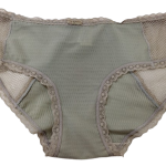 اندر وسط دانتيل فيونكه