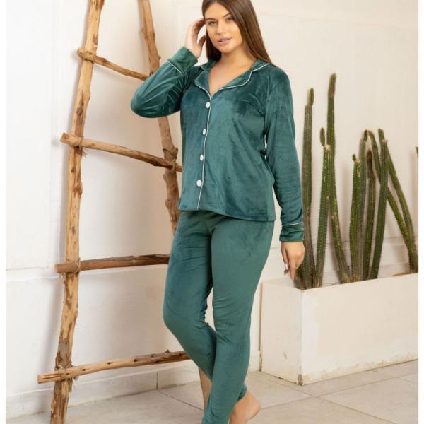 بيجامة سبلت قطيفة بزراير سادة 2054